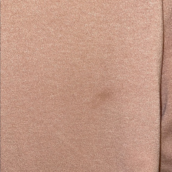 Nude Set - Picture 3 of 3